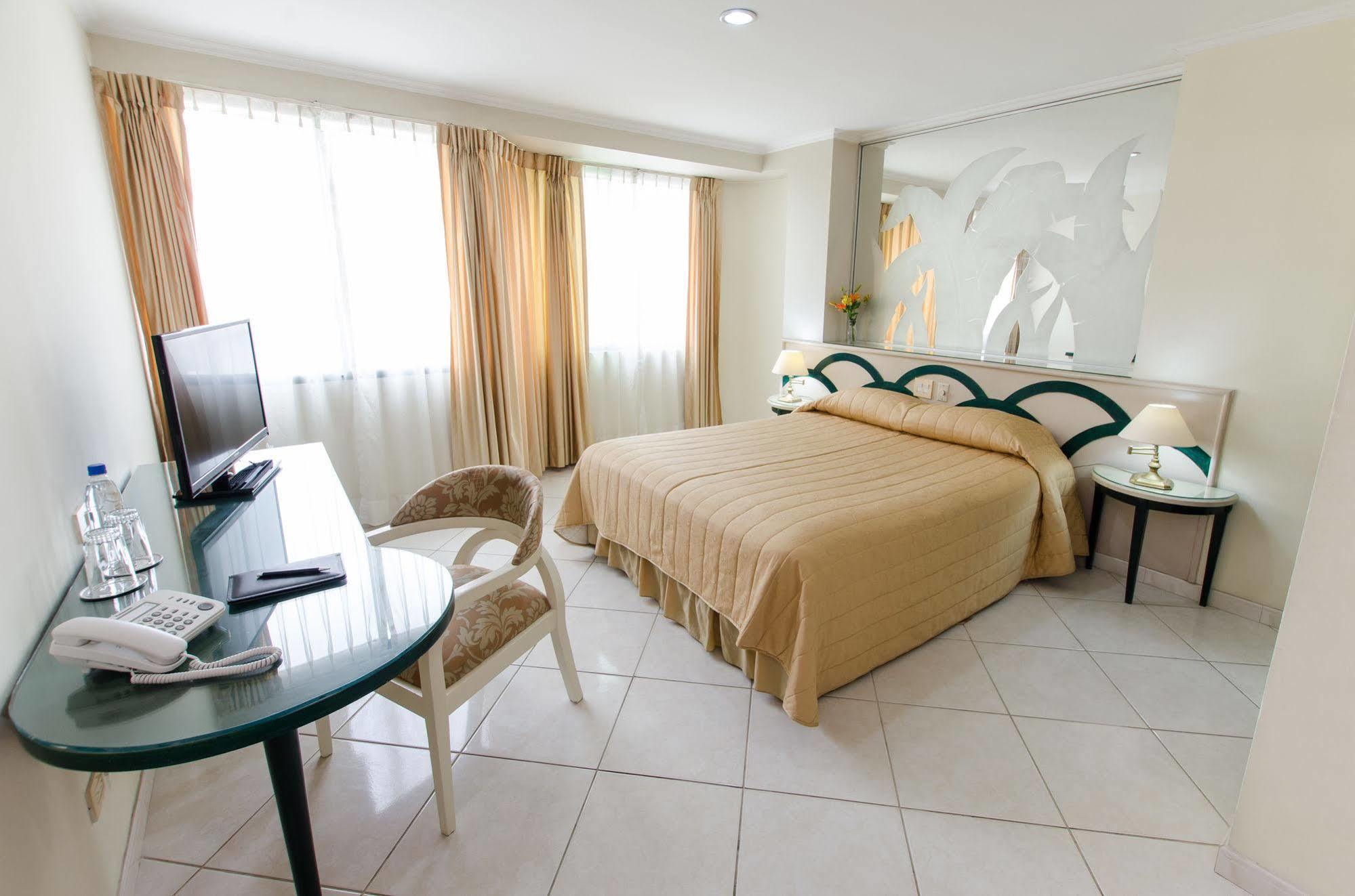 Apart Hotel Kennedy Guayaquil Exteriér fotografie